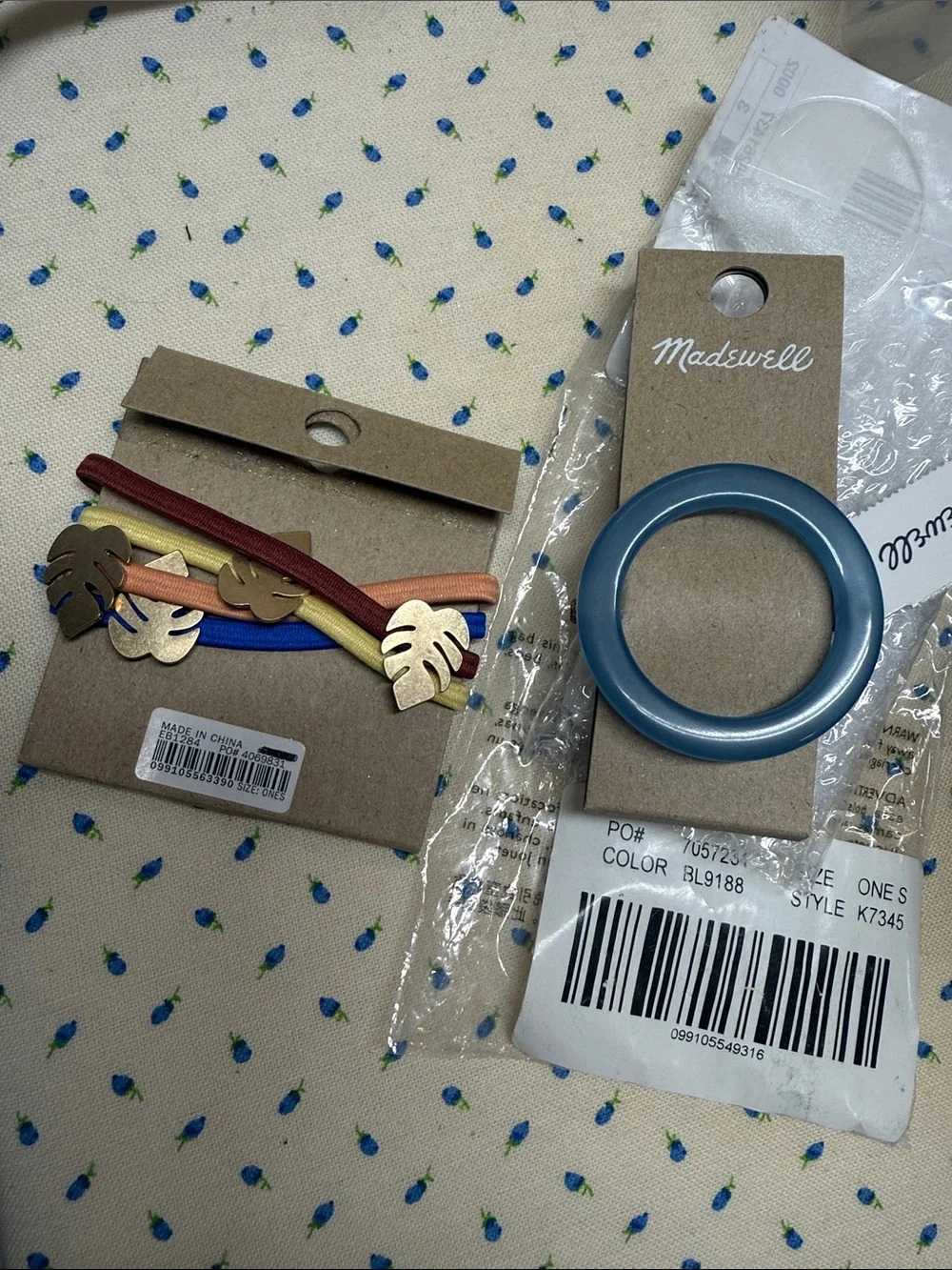 Madewell Acrylic circle Barrette bright Mediterranean blue & leaf hair tie bands